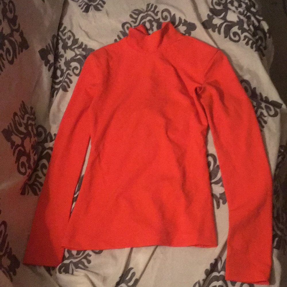 Turtleneck long sleeve blouse